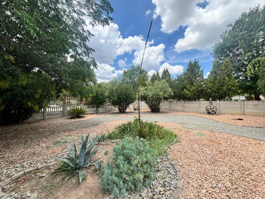 3 Bedroom Property for Sale in La Hoff North West